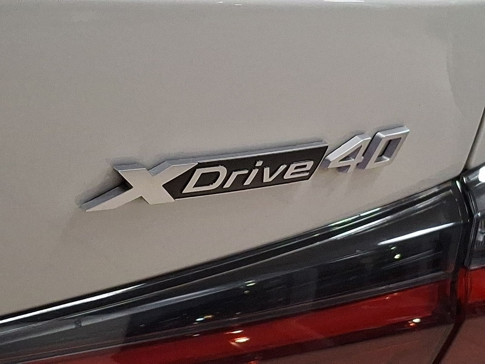 Thumbnail: 2025 BMW i4 - 27