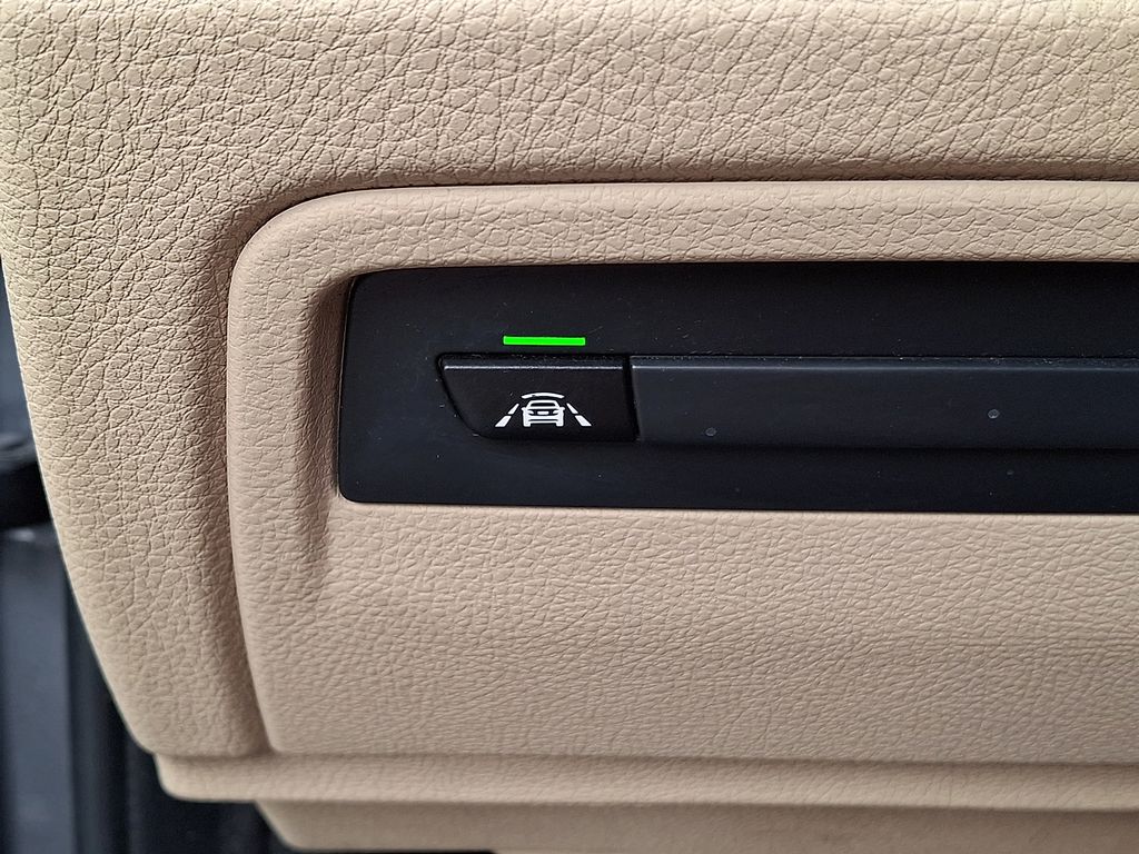 Thumbnail: 2018 BMW 4 Series - 24