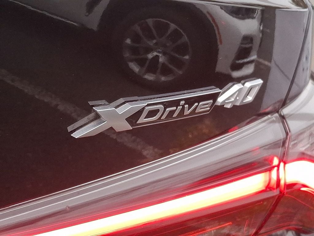 Thumbnail: 2024 BMW i4 - 28