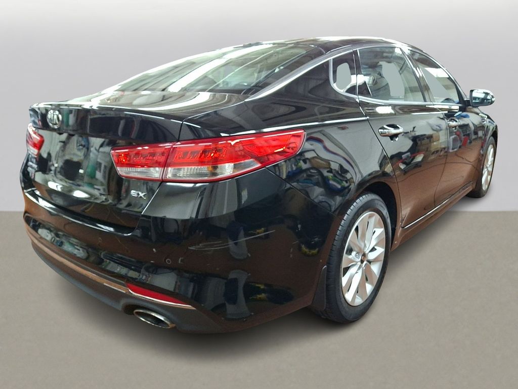 Thumbnail: 2016 Kia Optima - 4