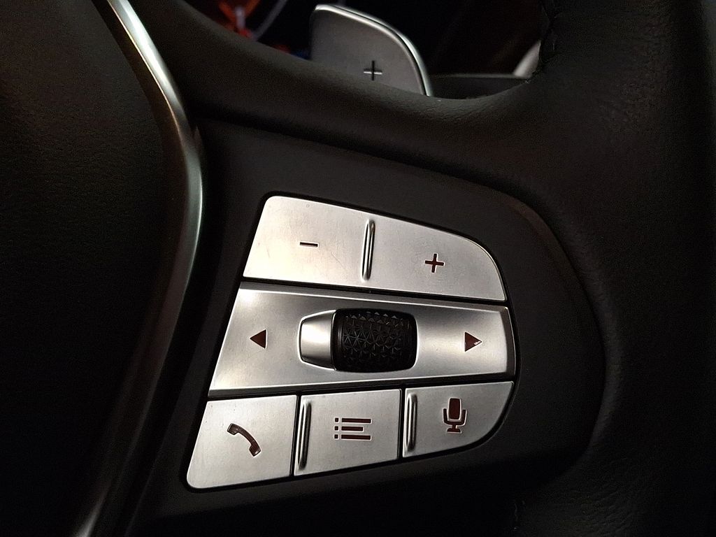 Thumbnail: 2025 BMW X4 - 15