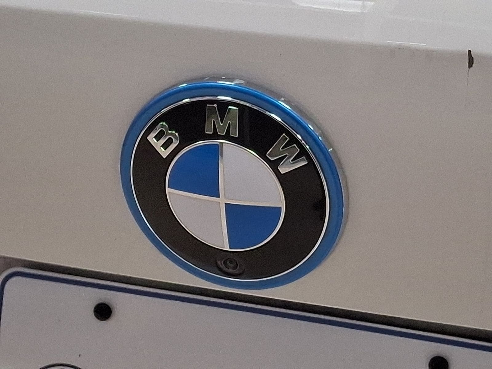 Thumbnail: 2025 BMW i4 - 28