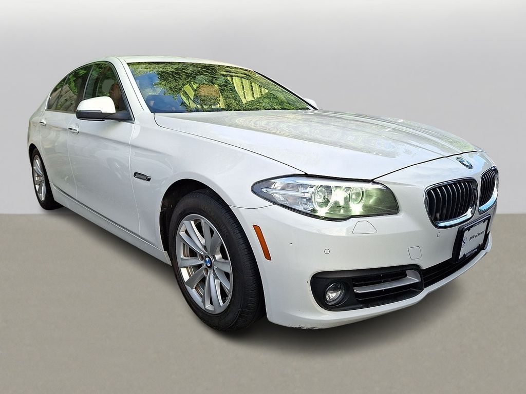 Thumbnail: 2016 BMW 5 Series - 2