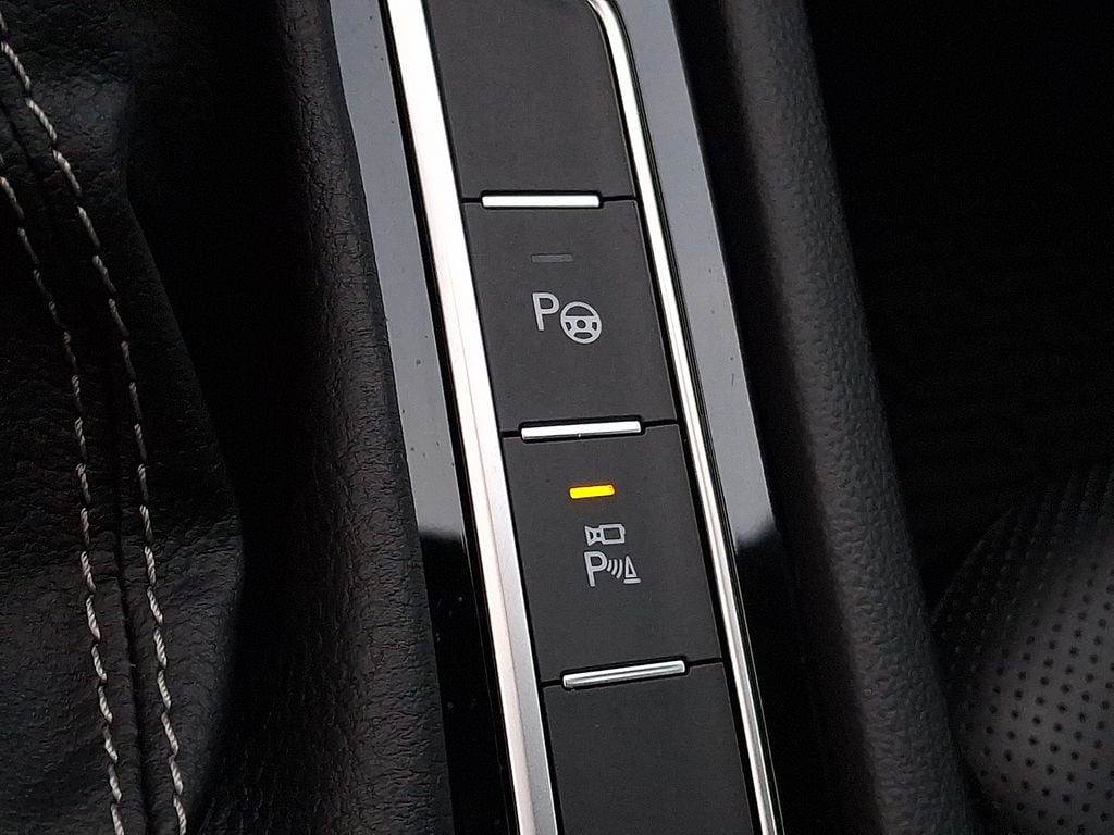 Thumbnail: 2023 Volkswagen Arteon - 21