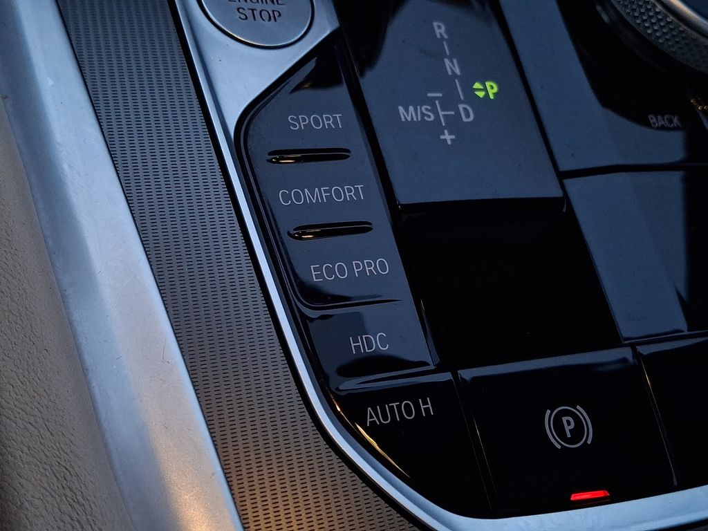 Thumbnail: 2023 BMW X6 - 21