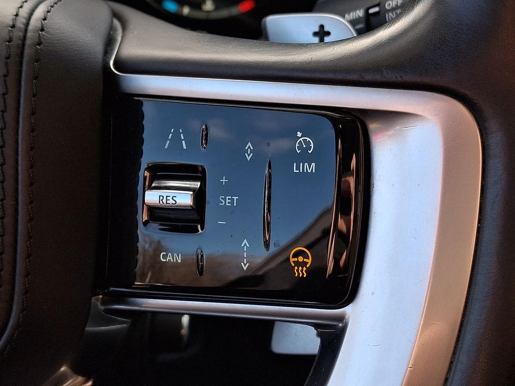 Thumbnail: 2023 Land Rover Range Rover - 17