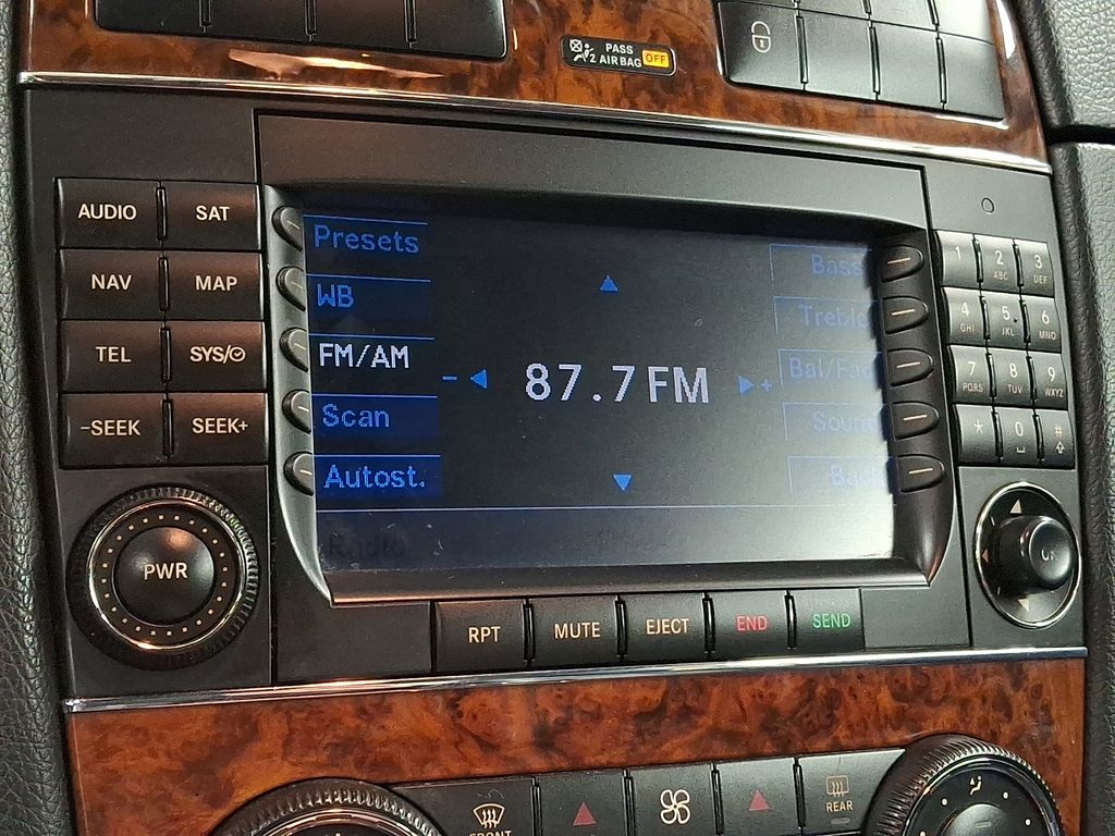 Thumbnail: 2008 Mercedes-Benz CLK - 13