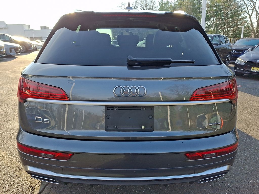 Thumbnail: 2022 Audi Q5 - 6