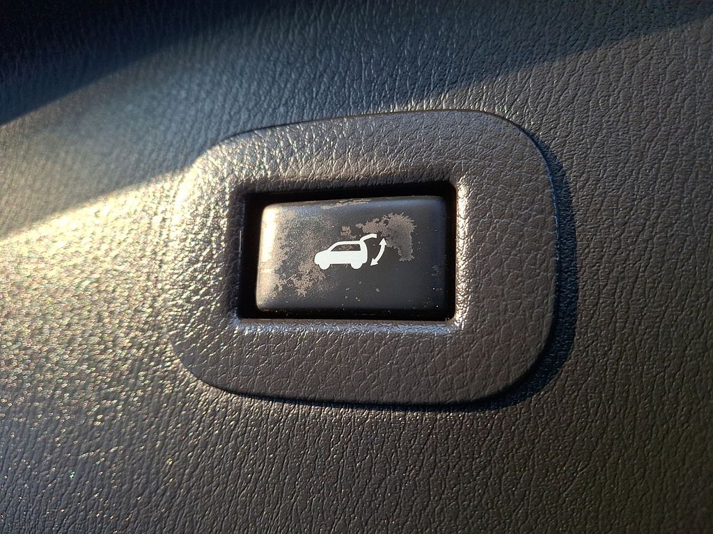 Thumbnail: 2016 INFINITI QX80 - 31