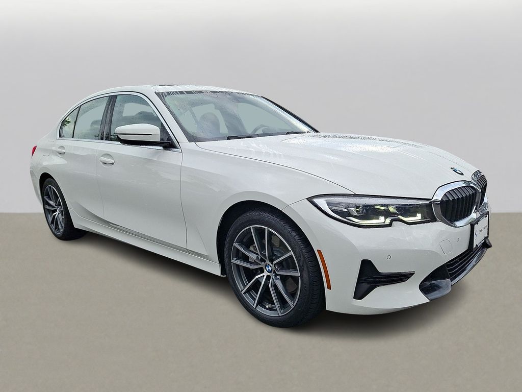 Thumbnail: 2020 BMW 3 Series - 3