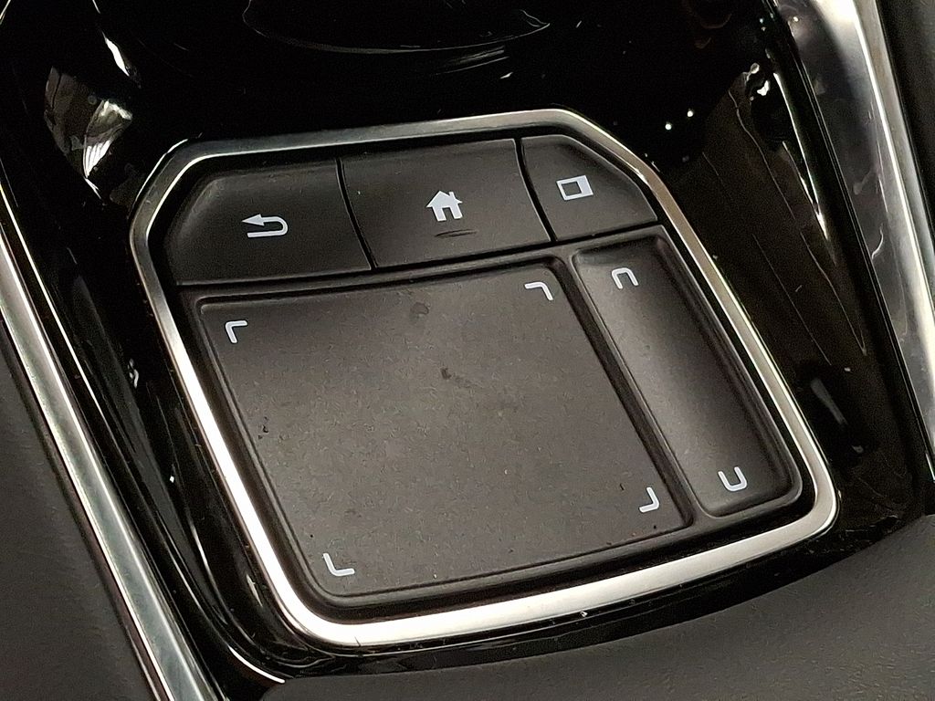 Thumbnail: 2025 Acura RDX - 20