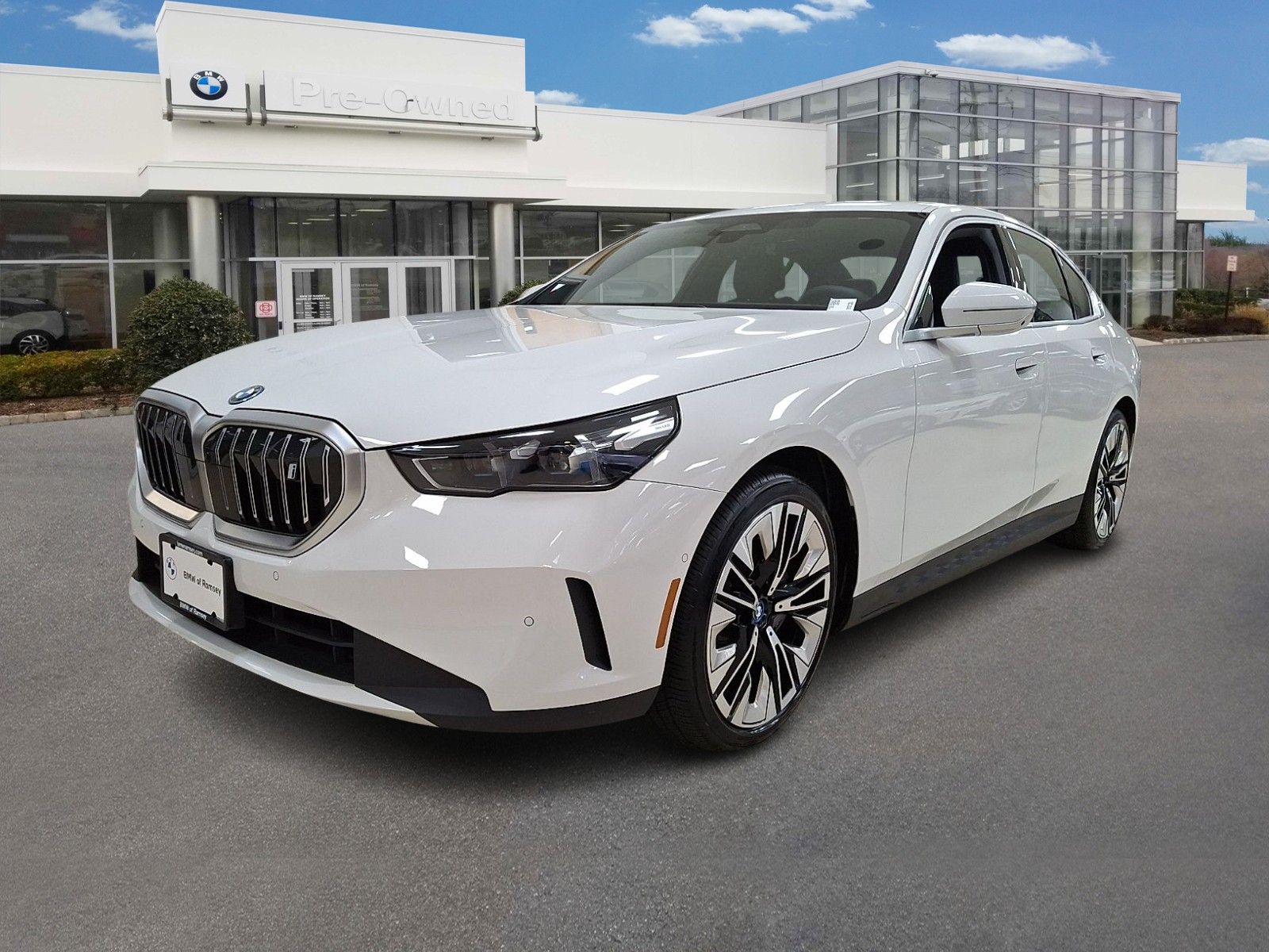 2025 BMW i5 xDrive40 -
                  Ramsey, NJ