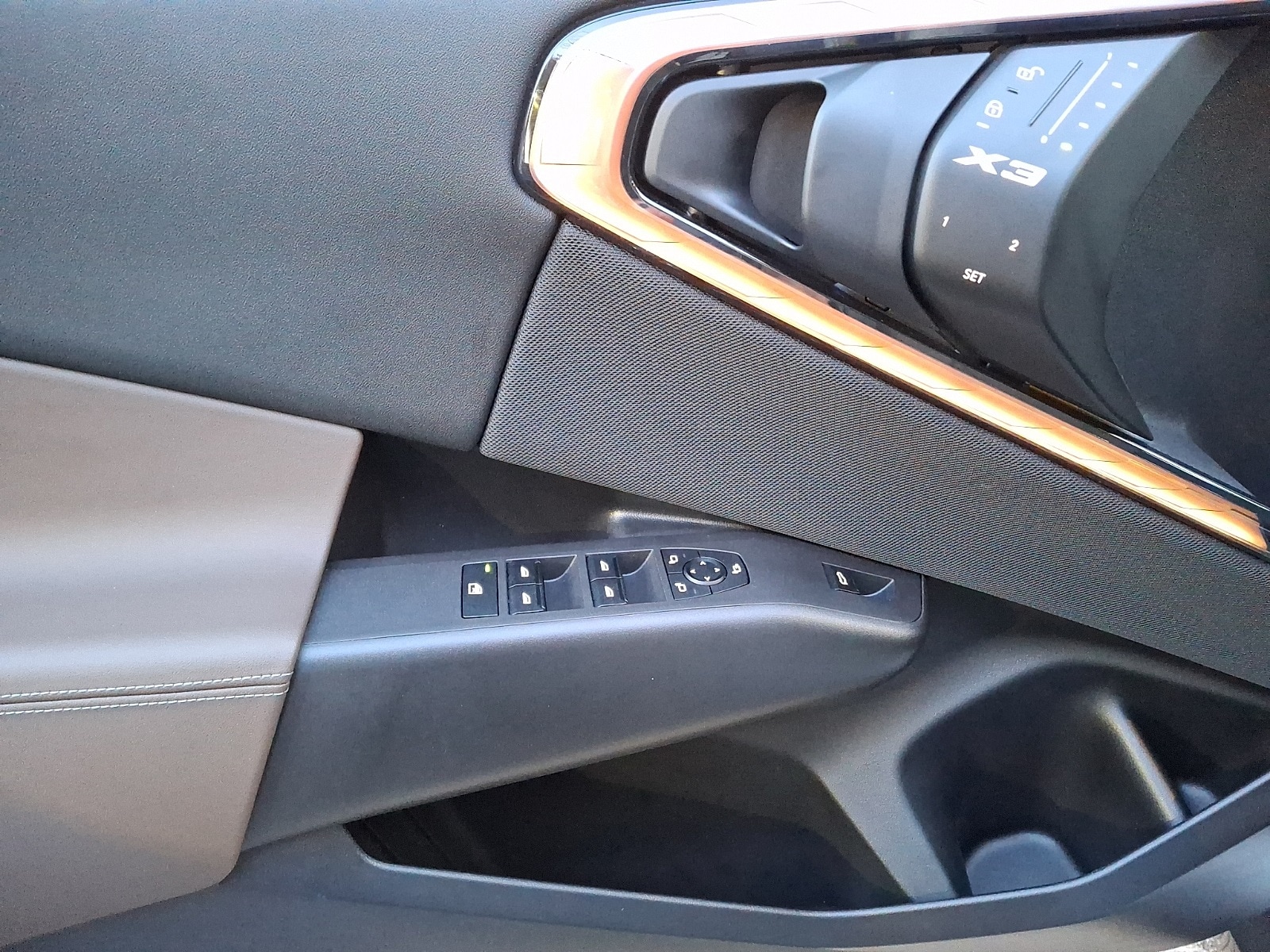 Thumbnail: 2025 BMW X3 - 8