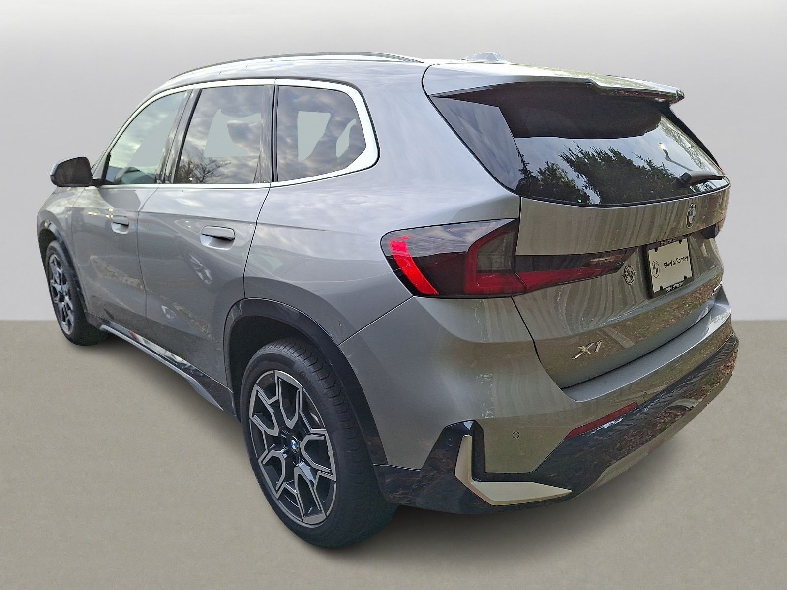 Thumbnail: 2025 BMW X1 - 5