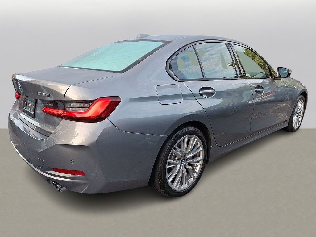 Thumbnail: 2023 BMW 3 Series - 4