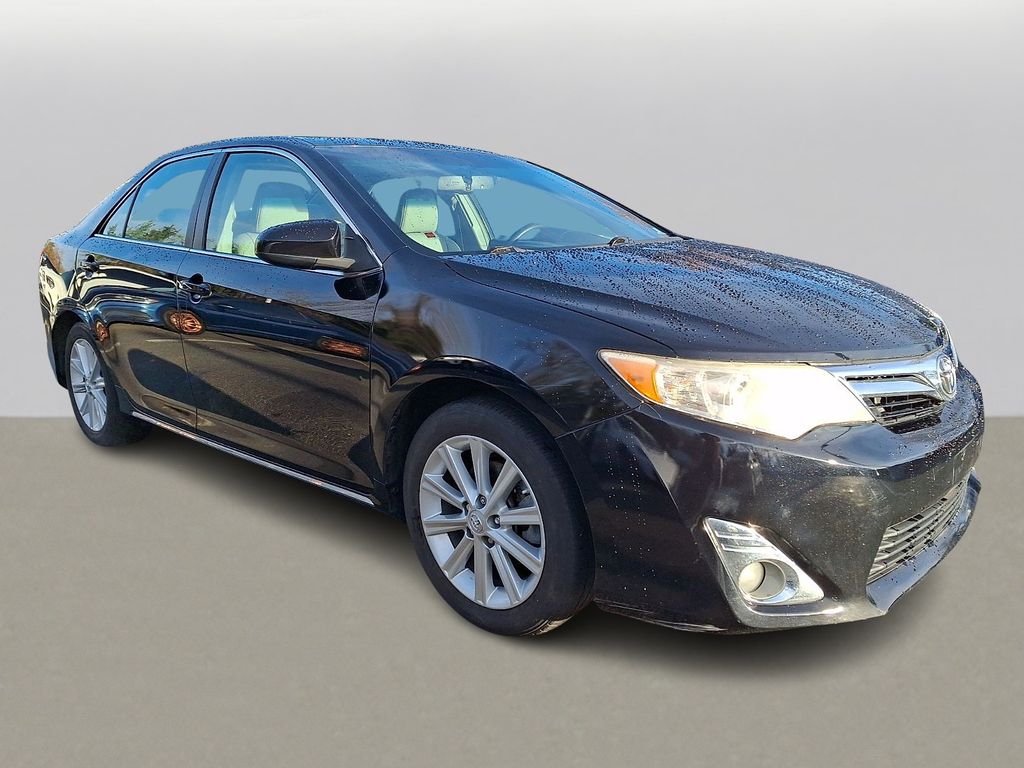 Thumbnail: 2014 Toyota Camry - 3