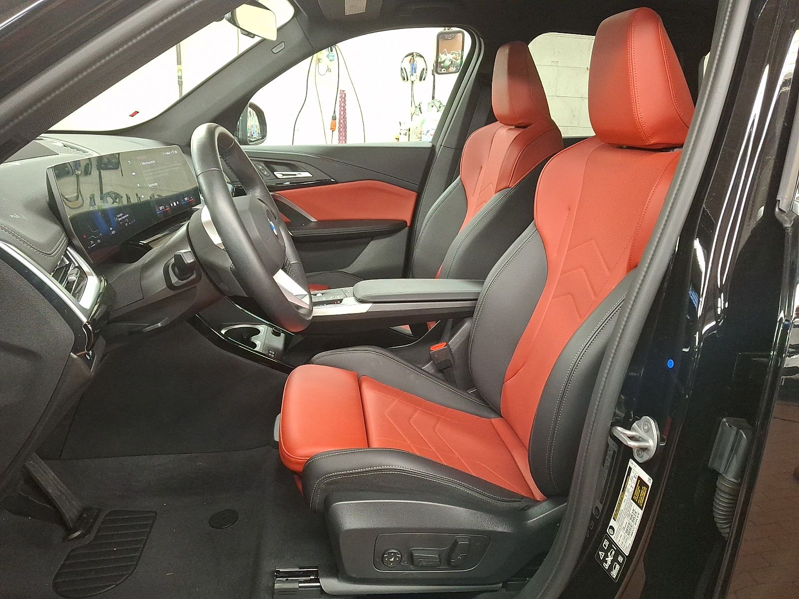 Thumbnail: 2025 BMW X1 - 9