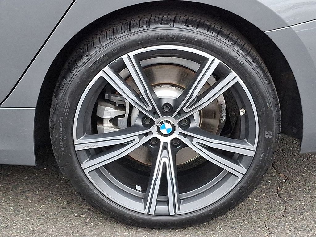 Thumbnail: 2023 BMW 3 Series - 6