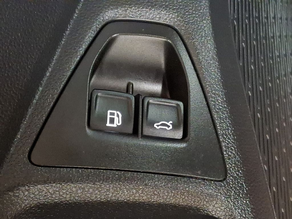 Thumbnail: 2024 Volkswagen Jetta - 24