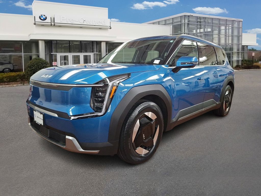 Thumbnail: 2024 Kia EV9 - 1