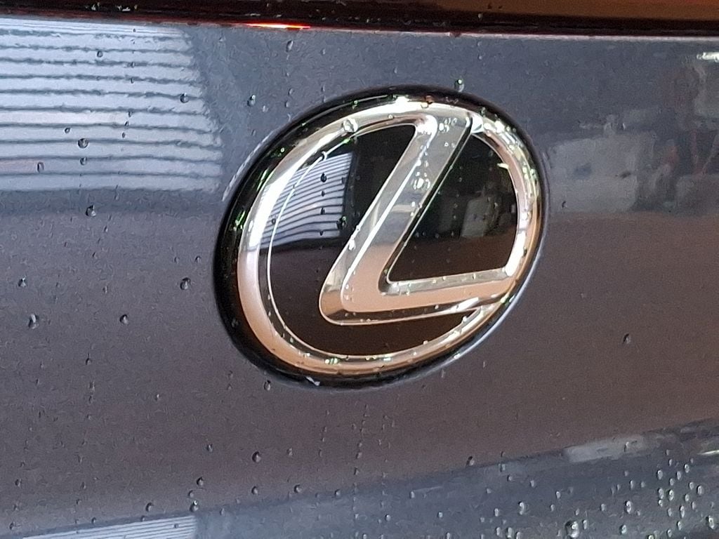 Thumbnail: 2023 Lexus UX - 30
