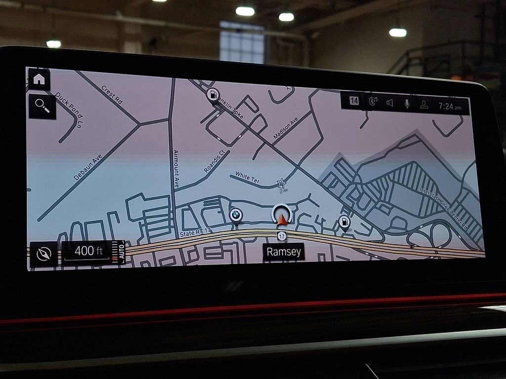 Thumbnail: 2023 BMW 5 Series - 14