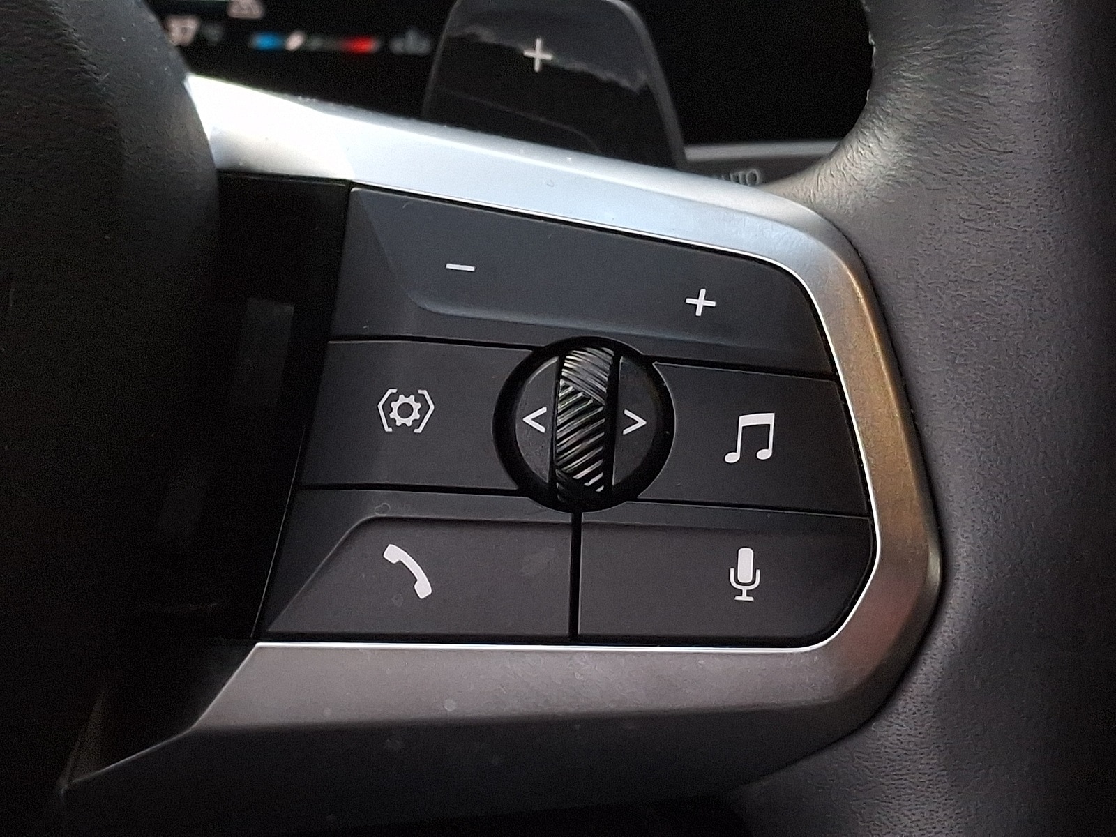 Thumbnail: 2025 BMW 2 Series - 13