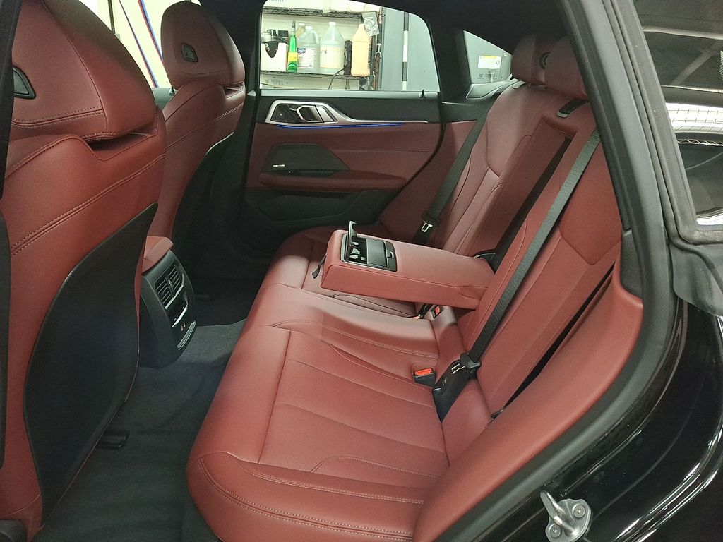 Thumbnail: 2025 BMW i4 - 7