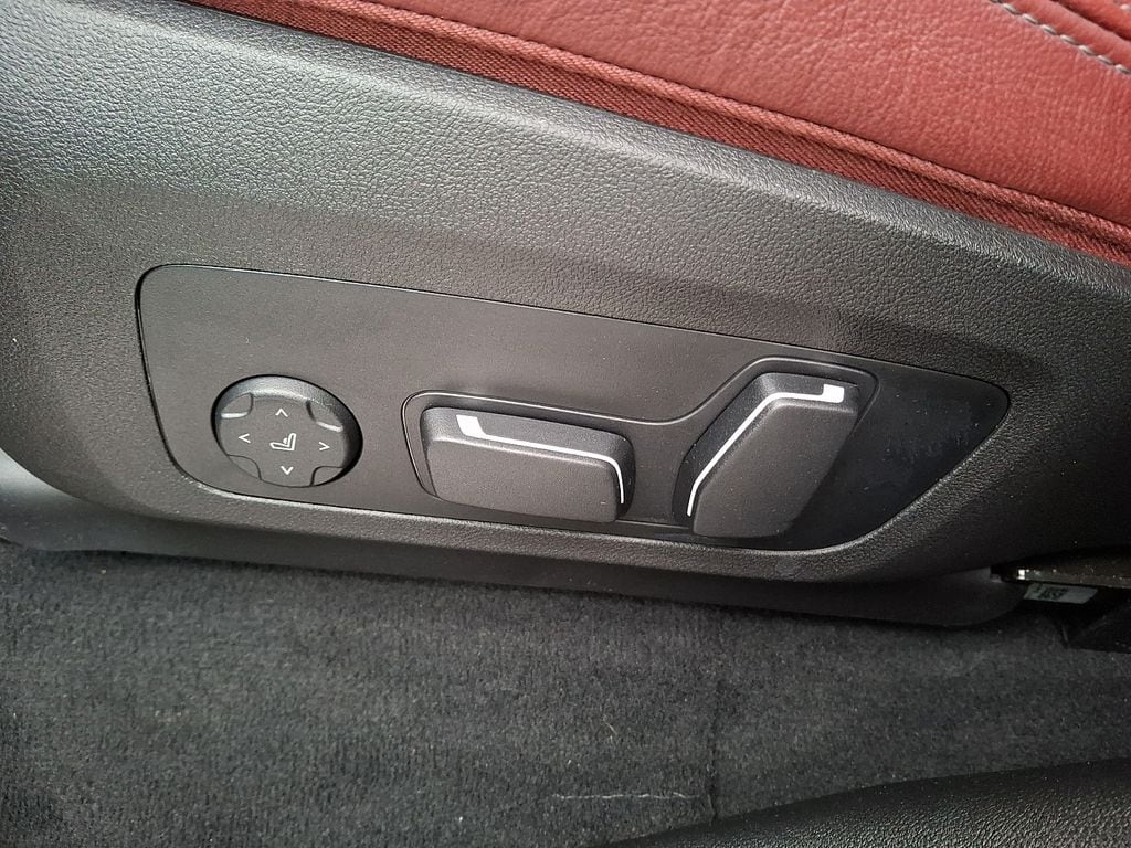 Thumbnail: 2024 BMW X4 - 11