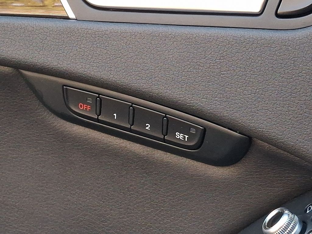 Thumbnail: 2015 Audi A4 - 22