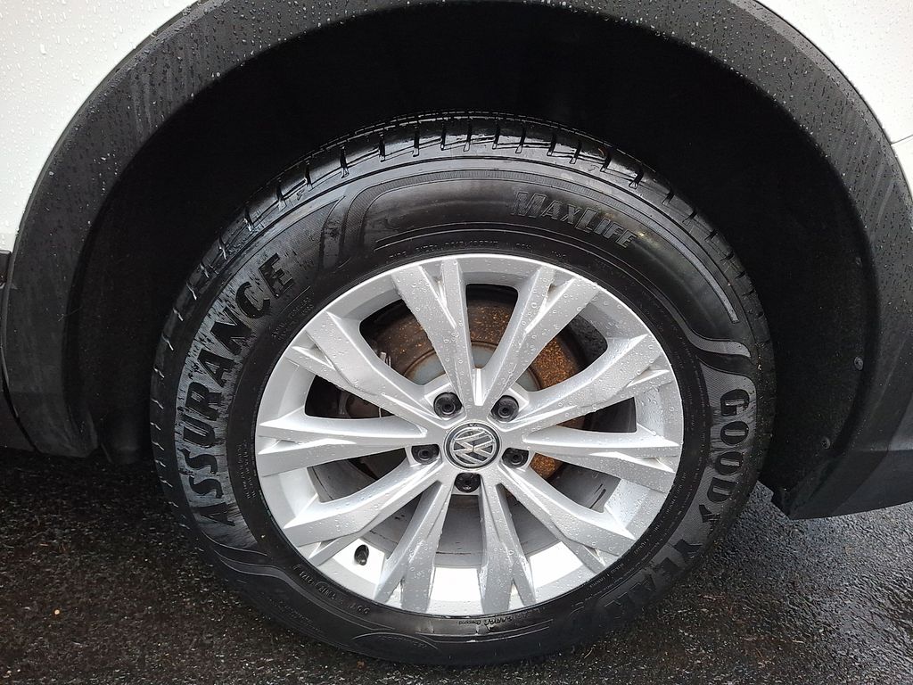 Thumbnail: 2019 Volkswagen Tiguan - 6