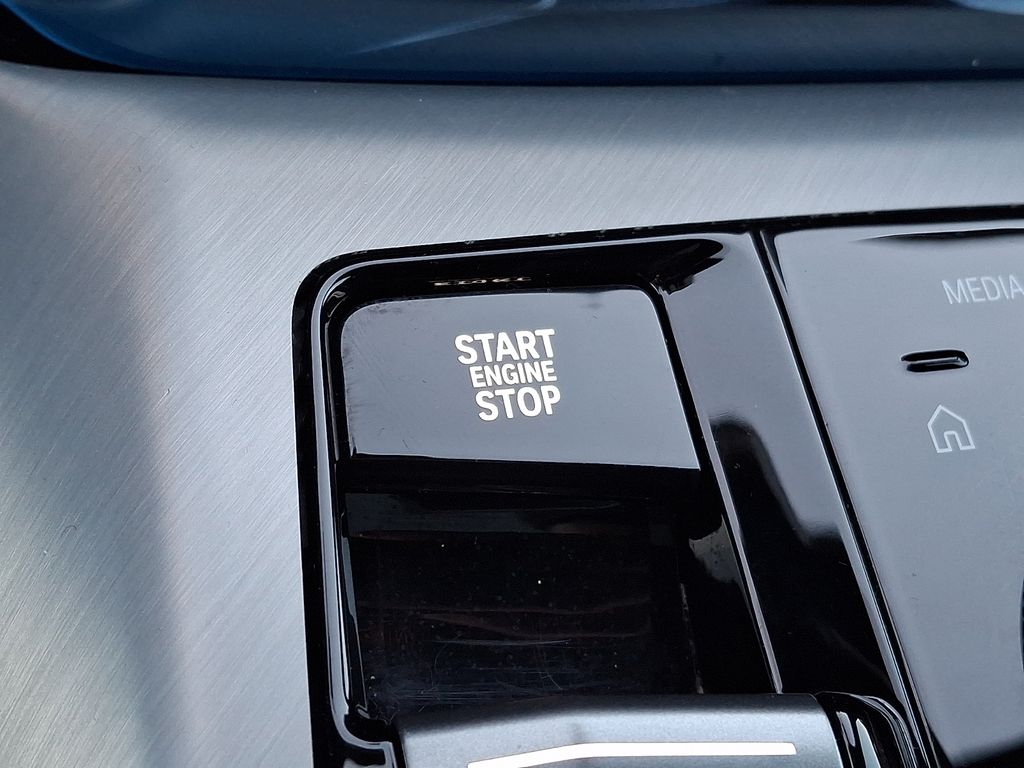 Thumbnail: 2025 BMW X3 - 19