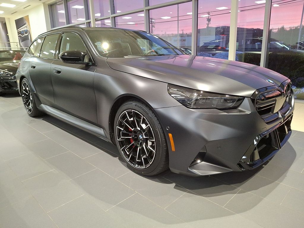 Thumbnail: 2026 BMW M5 - 3