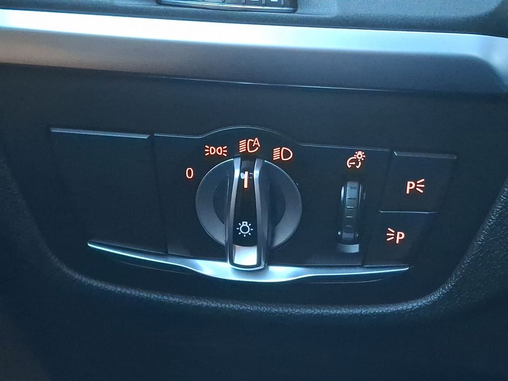 Thumbnail: 2023 BMW X4 - 21