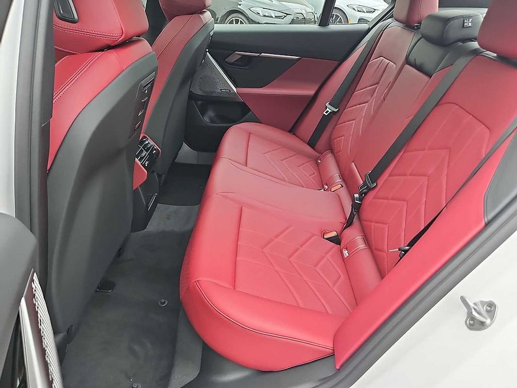 Thumbnail: 2026 BMW 5 Series - 20