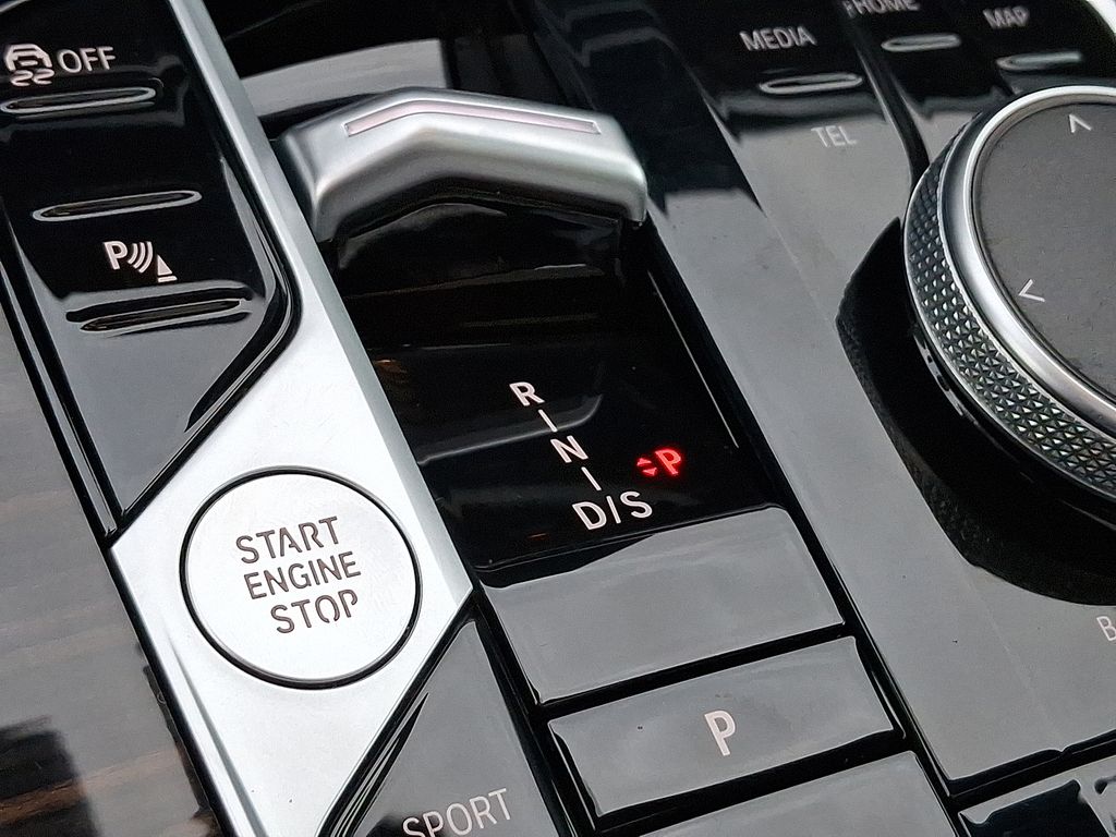 Thumbnail: 2024 BMW X5 - 10