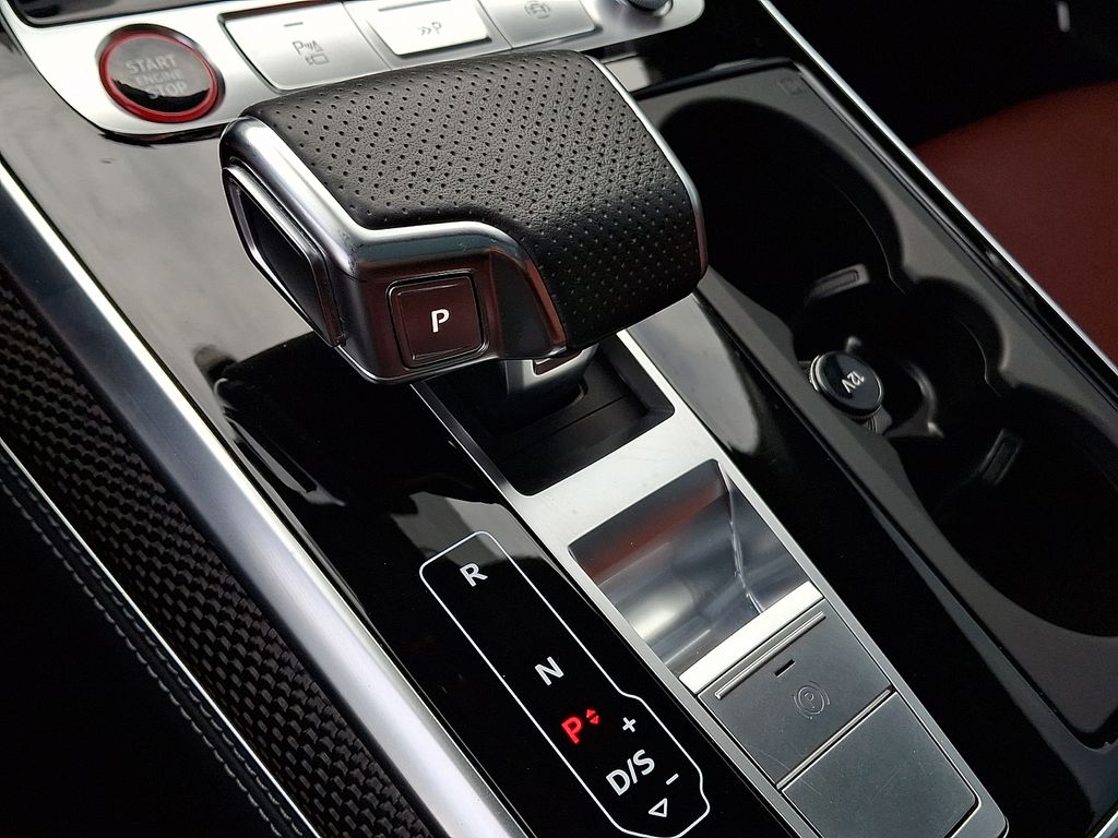 Thumbnail: 2023 Audi SQ7 - 13