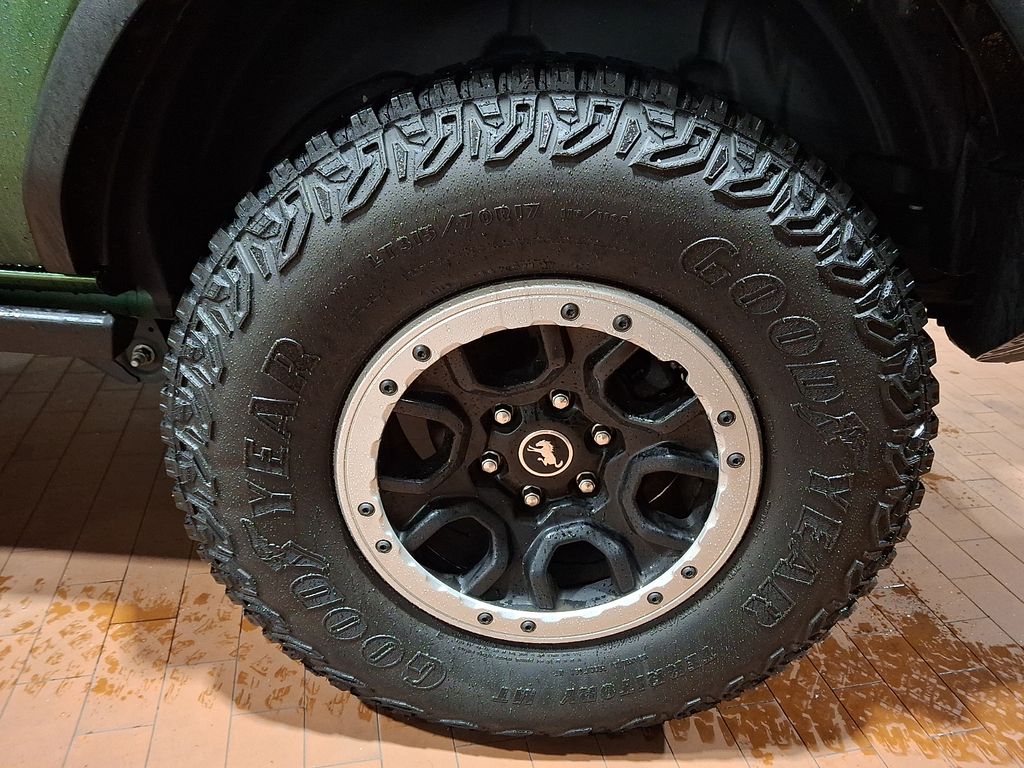 Thumbnail: 2022 Ford Bronco - 7