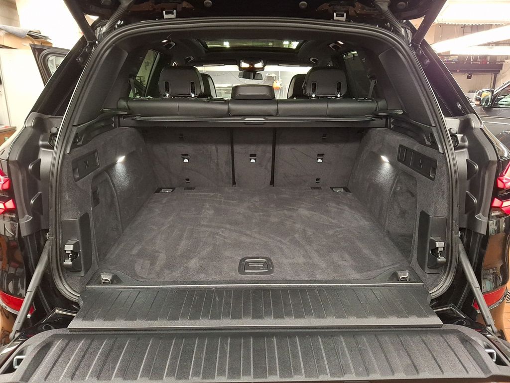 Thumbnail: 2025 BMW X5 - 27