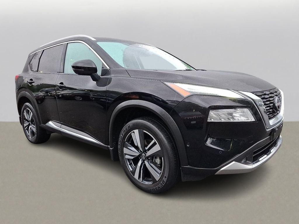 2022 Nissan Rogue Platinum 3