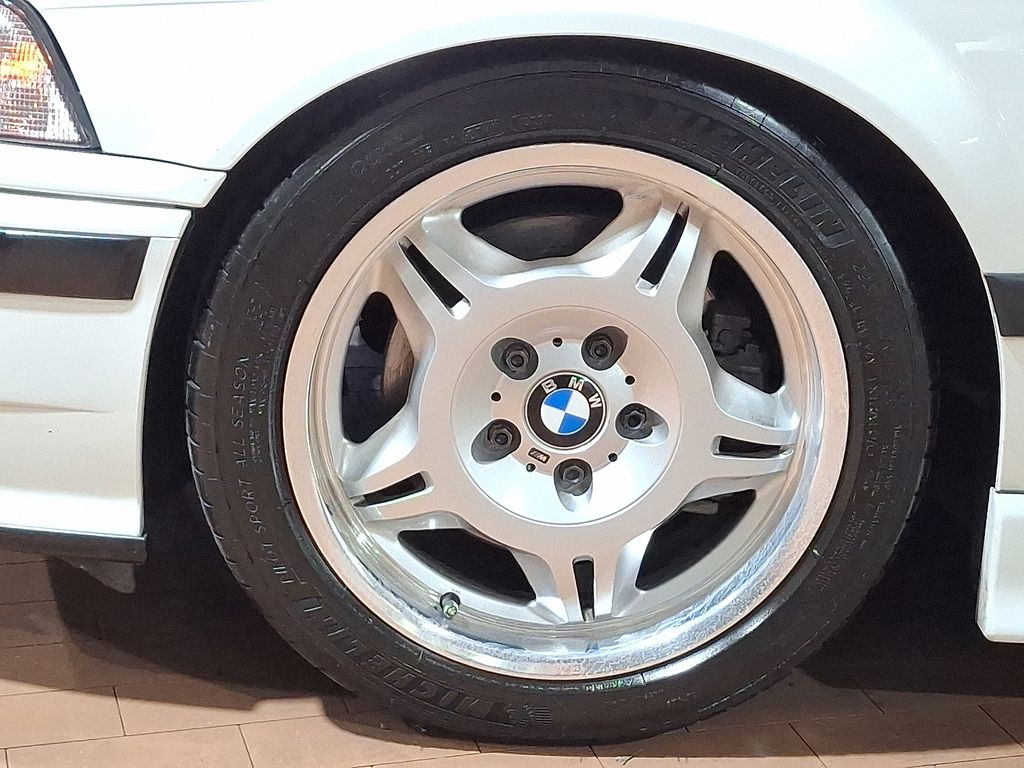 Thumbnail: 1995 BMW M3 - 8
