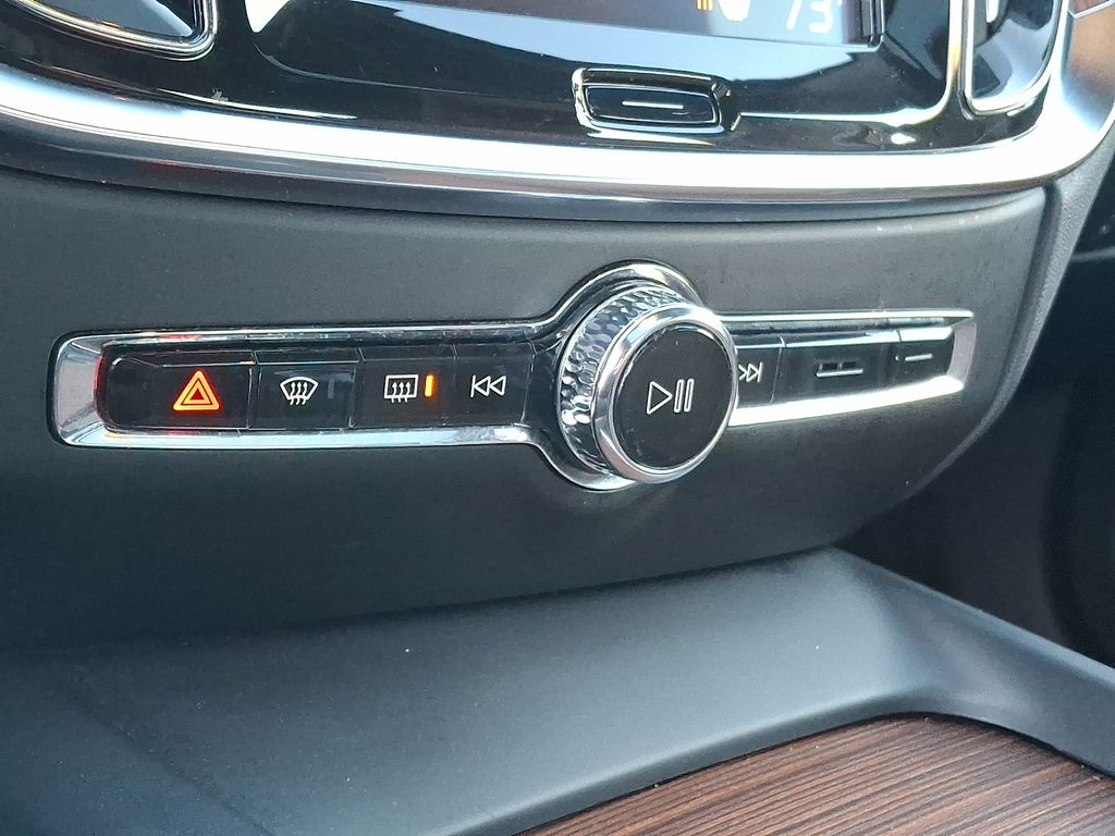 Thumbnail: 2019 Volvo S60 - 13