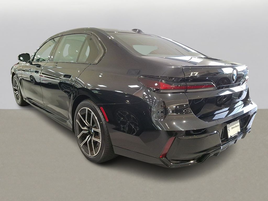 Thumbnail: 2025 BMW i7 - 4
