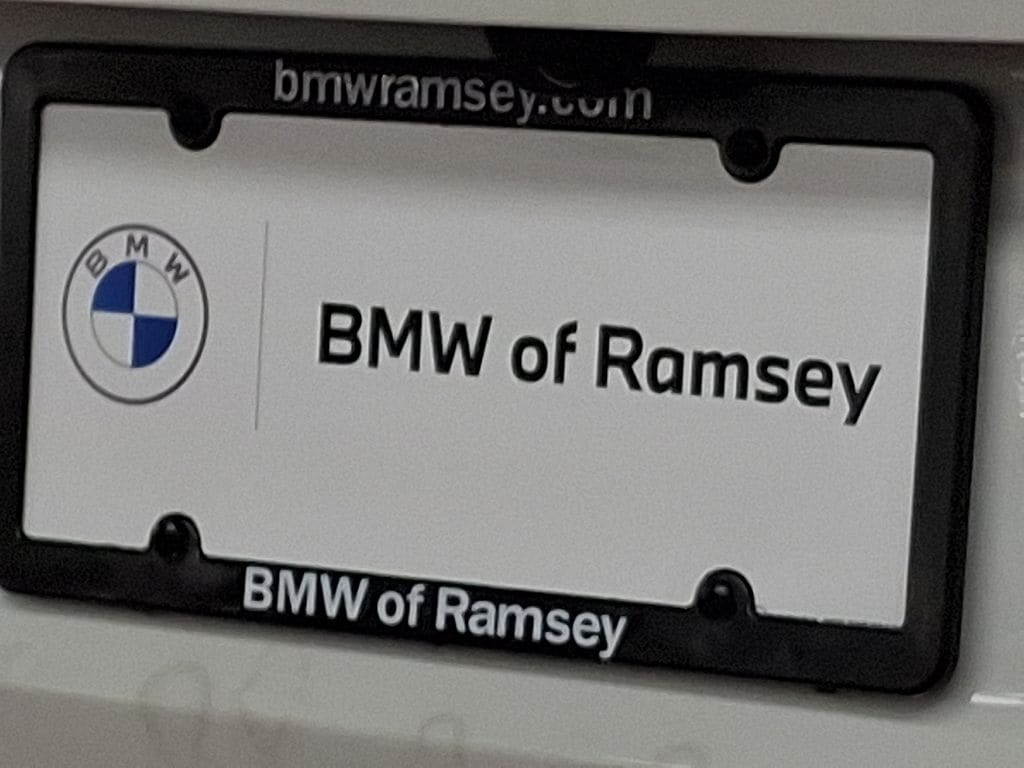 Thumbnail: 2017 BMW M2 - 30