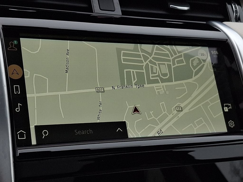 Thumbnail: 2023 Land Rover Discovery Sport - 14