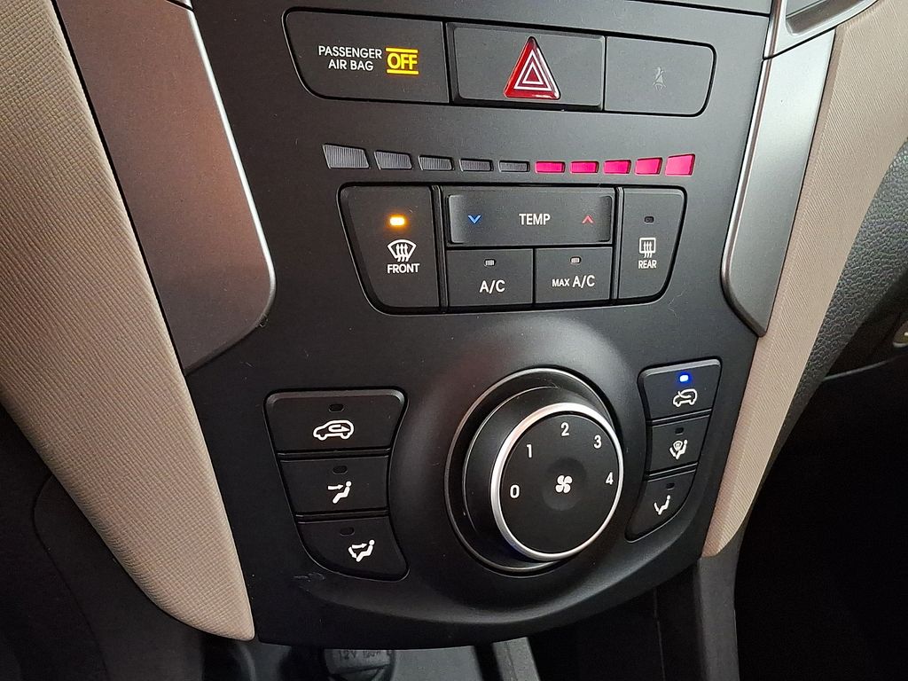 Thumbnail: 2017 Hyundai Santa Fe - 13