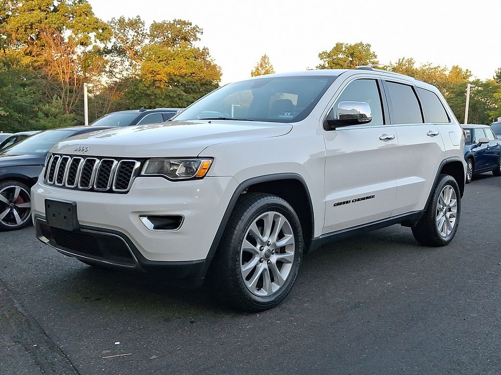 Thumbnail: 2017 Jeep Grand Cherokee - 1