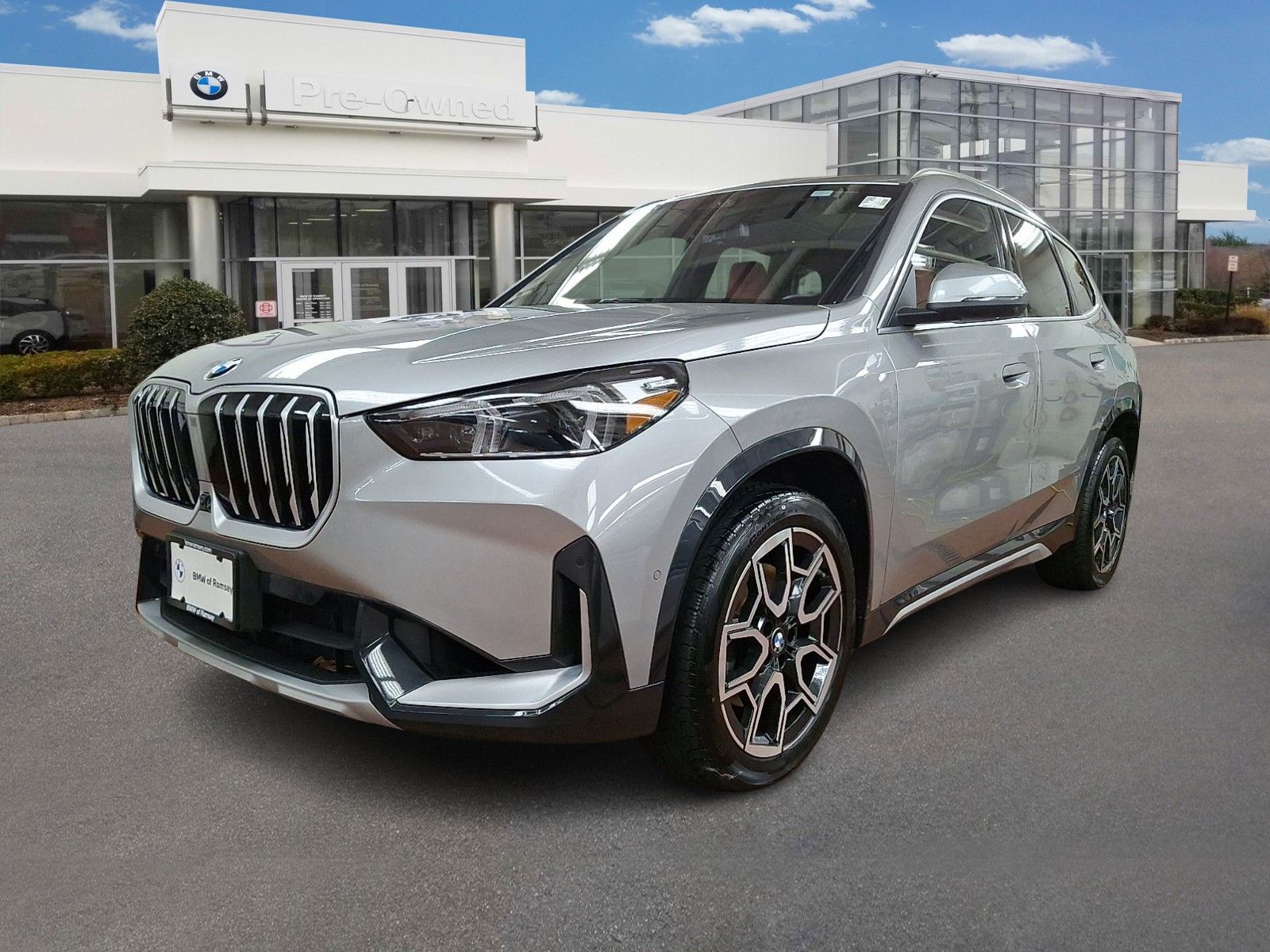 Thumbnail: 2025 BMW X1 - 1