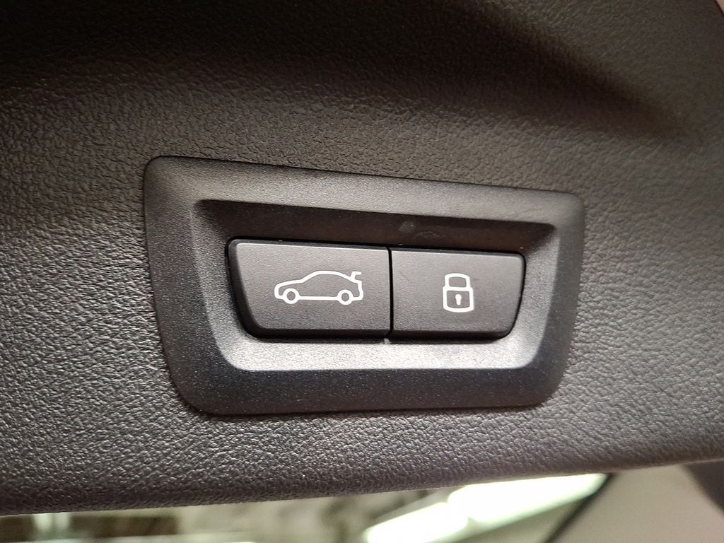 Thumbnail: 2025 BMW X7 - 28