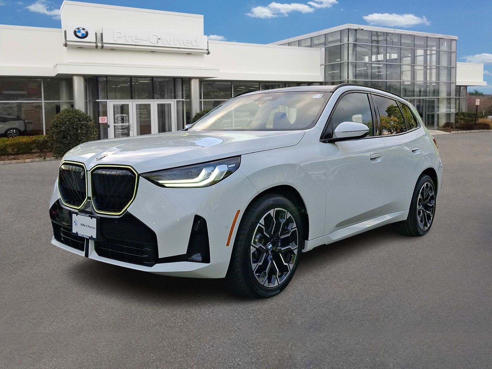2025 BMW X3 30 XDRIVE's photo
